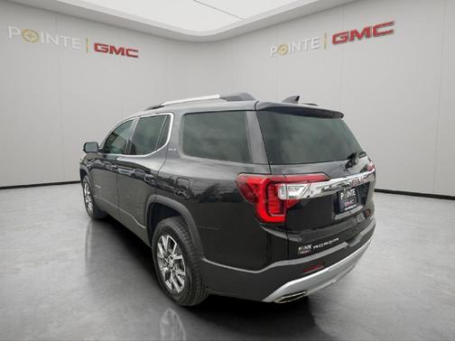 2023 GMC Acadia AWD SLT