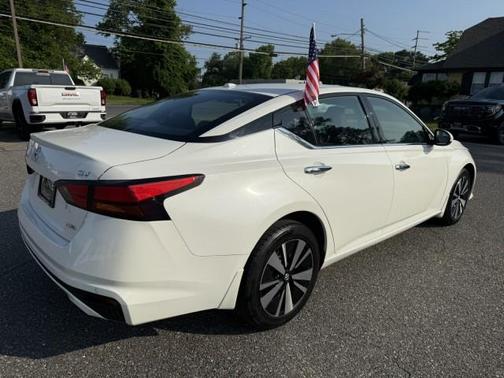 2020 Nissan Altima 2.5 SV