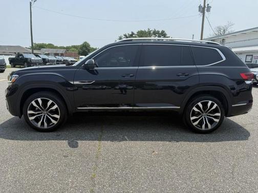 2023 Volkswagen Atlas 3.6L SEL Premium