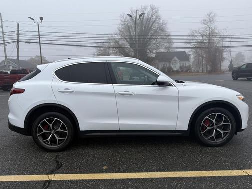 2019 Alfa Romeo Stelvio Ti