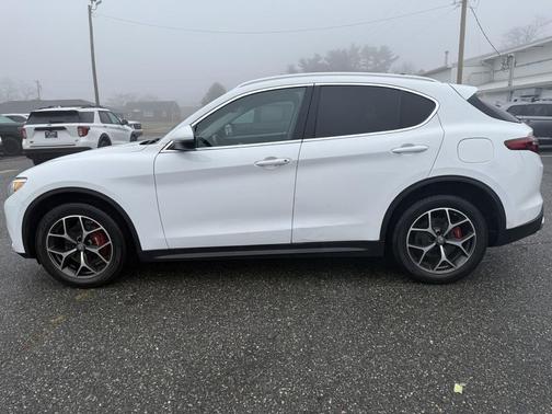 2019 Alfa Romeo Stelvio Ti