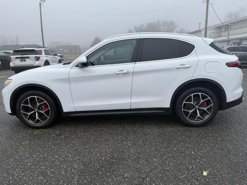 2019 Alfa Romeo Stelvio Ti