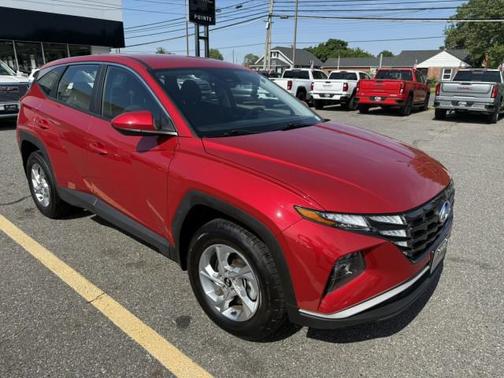 2023 Hyundai TUCSON SE