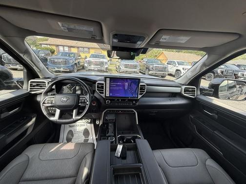 2022 Toyota Tundra SR5