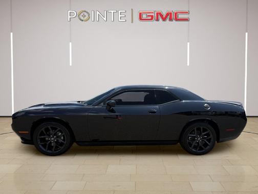 2022 Dodge Challenger SXT