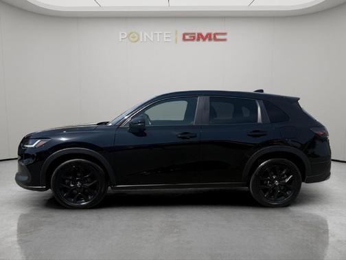 Crystal Black Pearl 2025 Honda HR-V AWD Sport