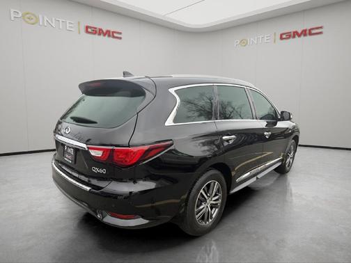 2017 INFINITI QX60 Base