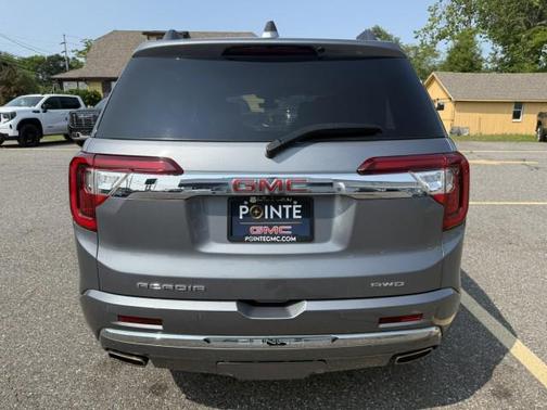 2020 GMC Acadia Denali