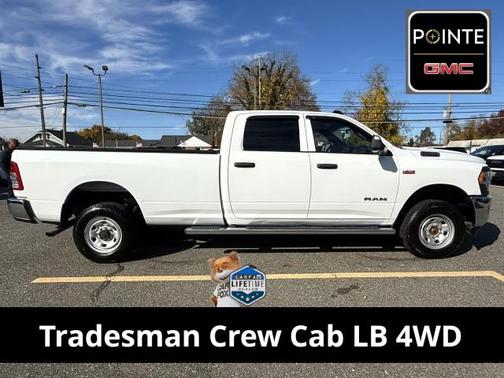 2022 RAM 2500 Tradesman Crew Cab 4x4 8' Box