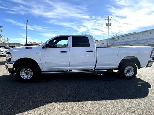 2022 RAM 2500 Tradesman Crew Cab 4x4 8' Box