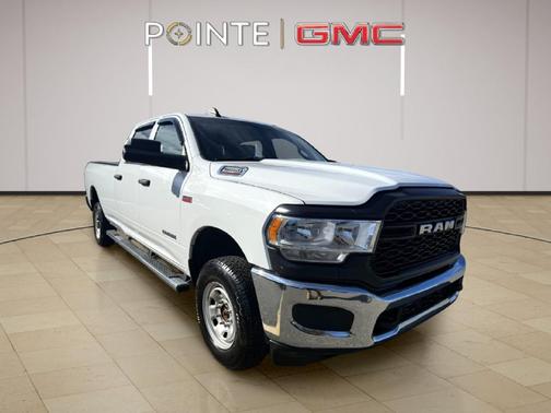2022 RAM 2500 Tradesman Crew Cab 4x4 8' Box