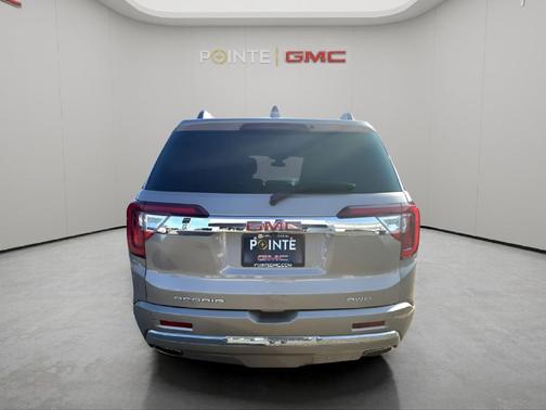 2022 GMC Acadia Denali