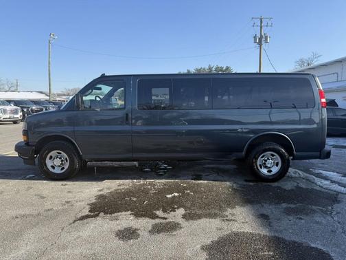 2019 Chevrolet Express 3500 LS