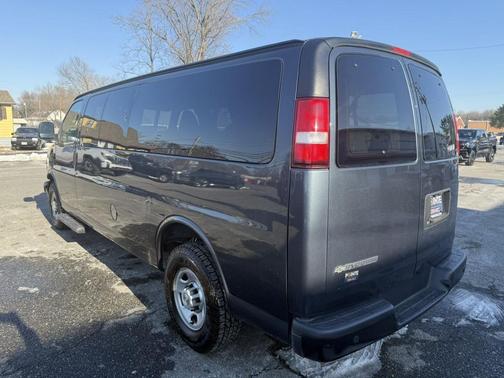 2019 Chevrolet Express 3500 LS