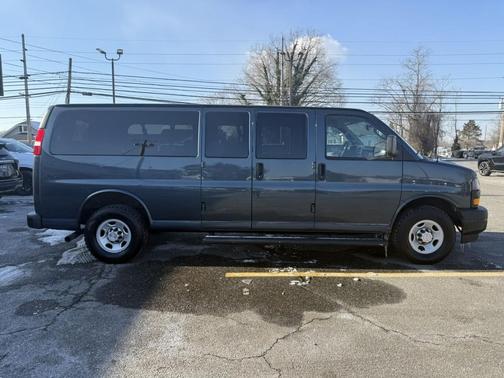 2019 Chevrolet Express 3500 LS