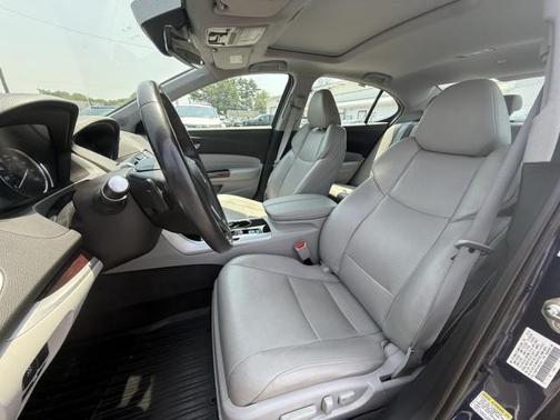 2017 Acura TLX w/Technology Package
