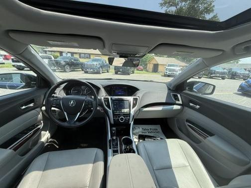 2017 Acura TLX w/Technology Package