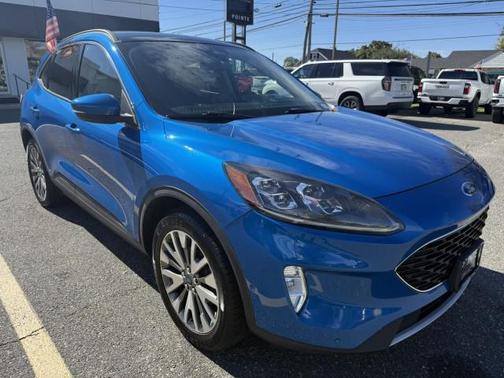 2020 Ford Escape Titanium