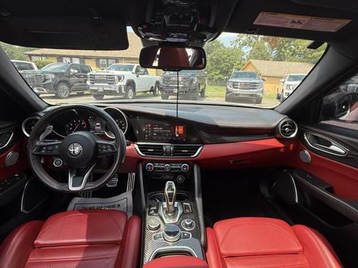 2020 Alfa Romeo Giulia Ti Sport Carbon
