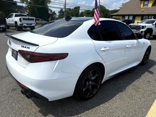 2020 Alfa Romeo Giulia Ti Sport Carbon