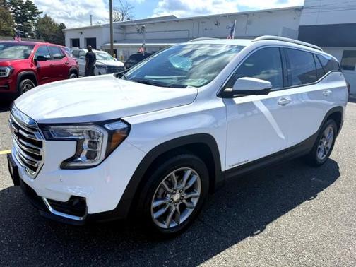 2022 GMC Terrain SLT