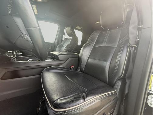 2019 RAM 2500 Limited Crew Cab 4x4 6'4' Box