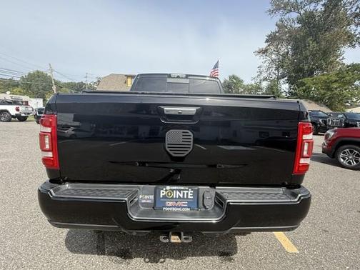 2019 RAM 2500 Limited Crew Cab 4x4 6'4' Box