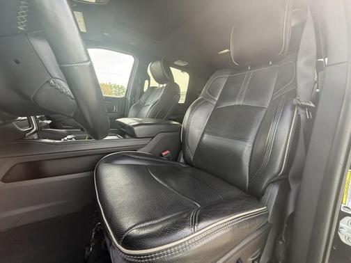 2019 RAM 2500 Limited Crew Cab 4x4 6'4' Box