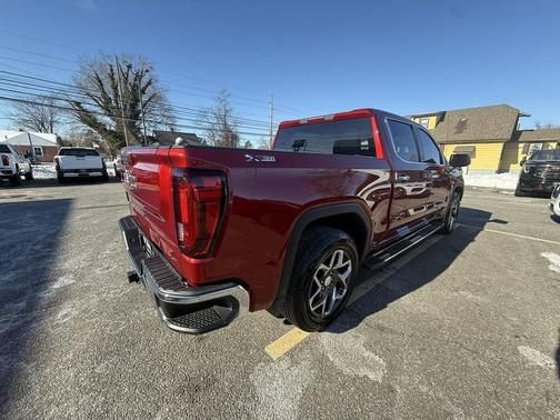 2022 GMC Sierra 1500 SLT