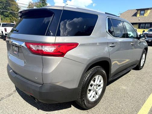 2018 Chevrolet Traverse LT Cloth