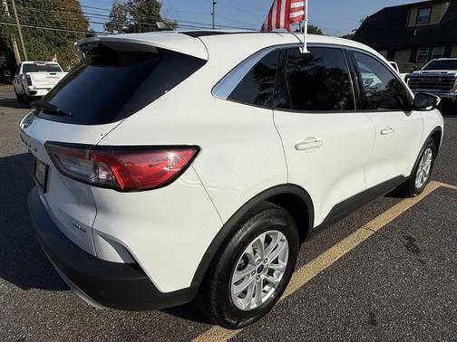 2021 Ford Escape SE