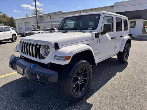 2024 Jeep Wrangler 4xe Sahara