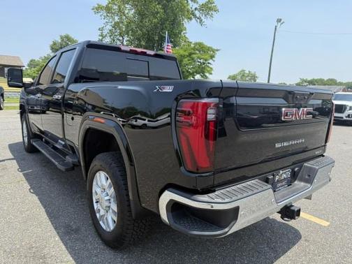 2024 GMC Sierra 2500 SLT