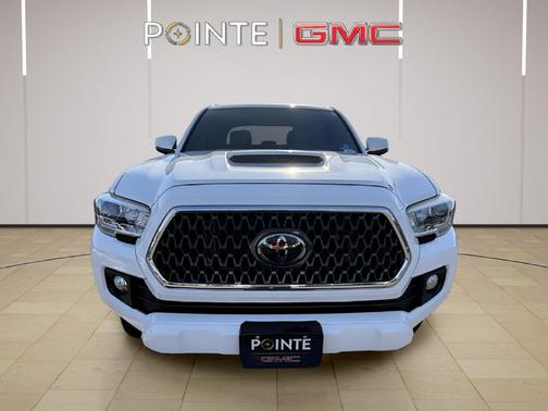 2018 Toyota Tacoma TRD Sport