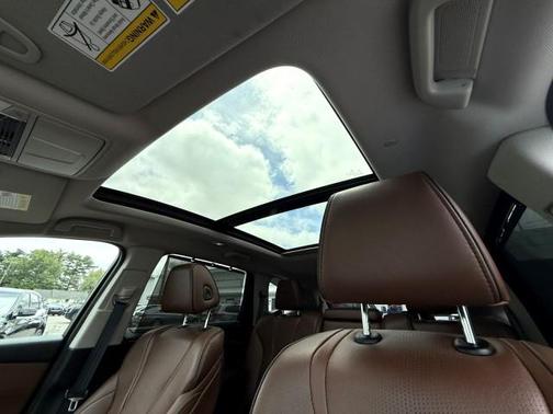 2022 Acura MDX Advance Package