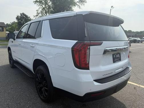 2022 GMC Yukon SLE