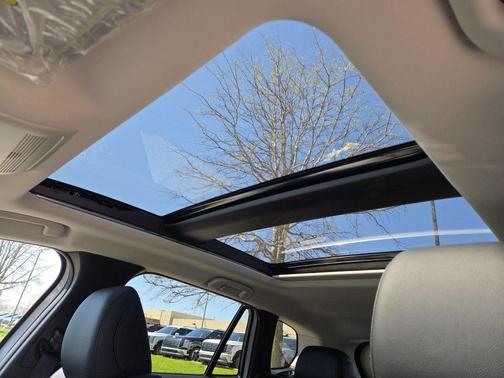 Wind Chill Pearl 2026 Mazda CX-50 2.5 S PREMIUM