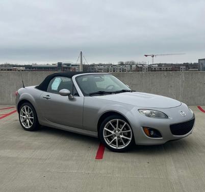 Liquid Silver Metallic 2011 Mazda MX-5 Miata Grand Touring