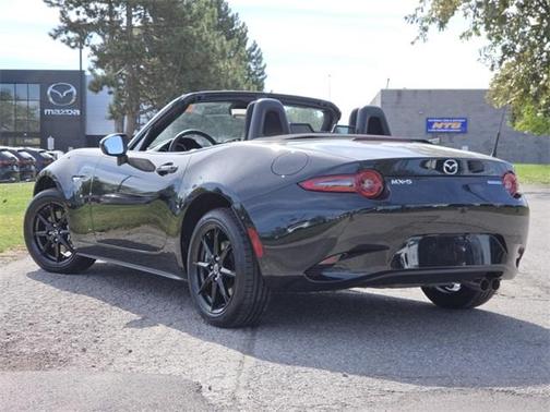 2025 Mazda MX-5 Miata Sport