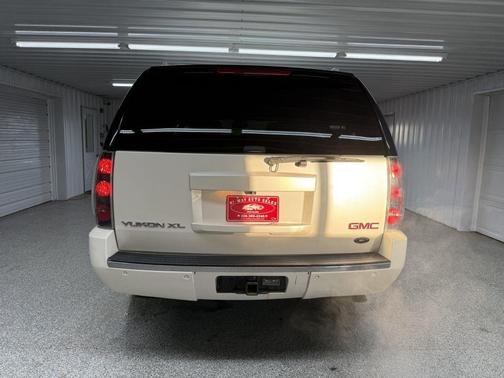 2014 GMC Yukon XL Denali