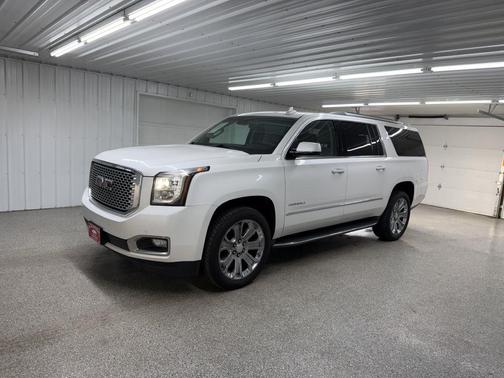 2017 GMC Yukon XL Denali