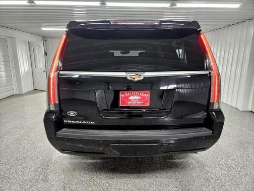 2016 Cadillac Escalade ESV Platinum