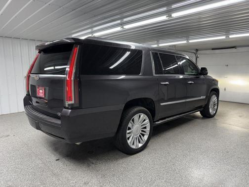 2016 Cadillac Escalade ESV Platinum