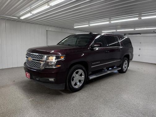 2017 Chevrolet Suburban LT