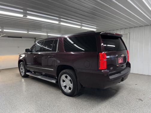 2017 Chevrolet Suburban LT