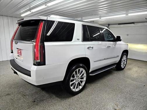 2017 Cadillac Escalade Luxury