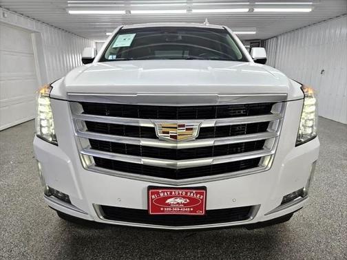 2017 Cadillac Escalade Luxury