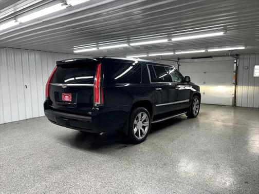 2016 Cadillac Escalade ESV Premium