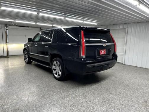 2016 Cadillac Escalade ESV Premium