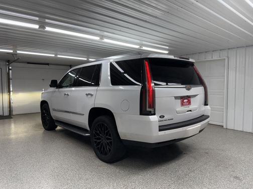 2016 Cadillac Escalade Premium